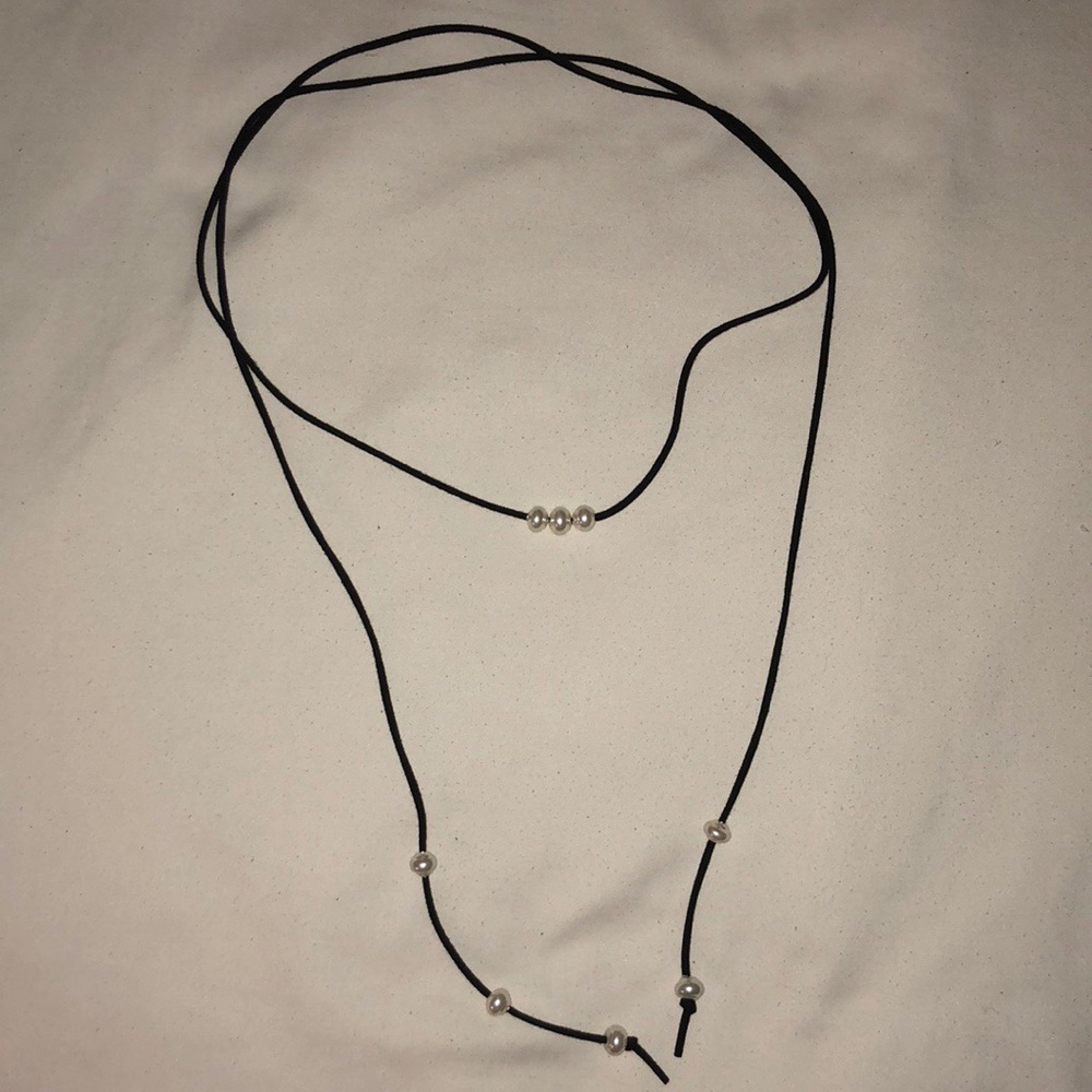 Choker style necklace